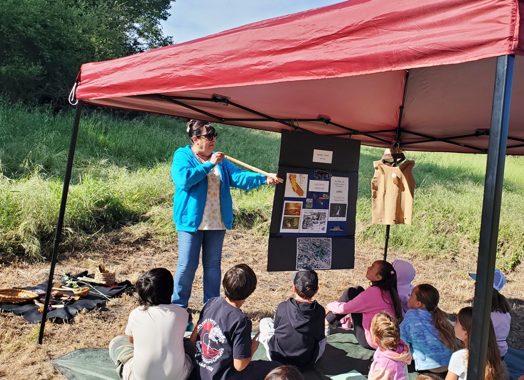 Salinan Tribe Station